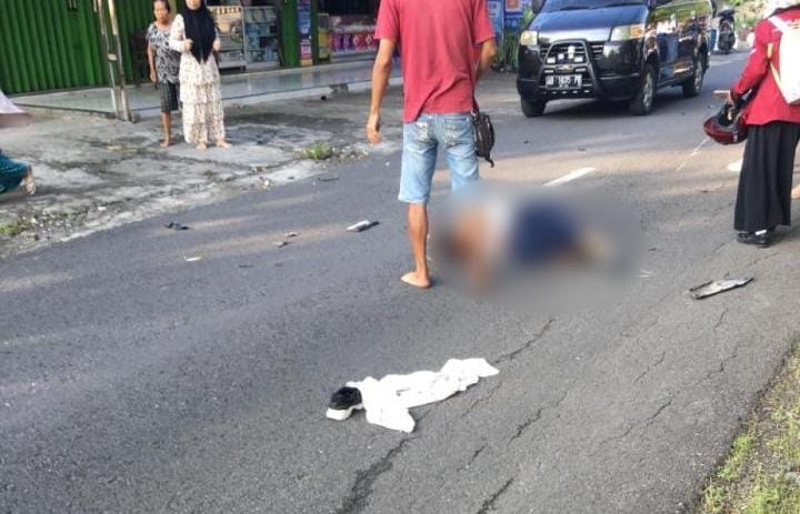 HATI-HATI: Dua Pelajar Terlibat Kecelakaan di Jalan Playen - Banyusoco, Kabupaten Gunungkidul, Selasa (20/2) sekitar 06.30 WIB.