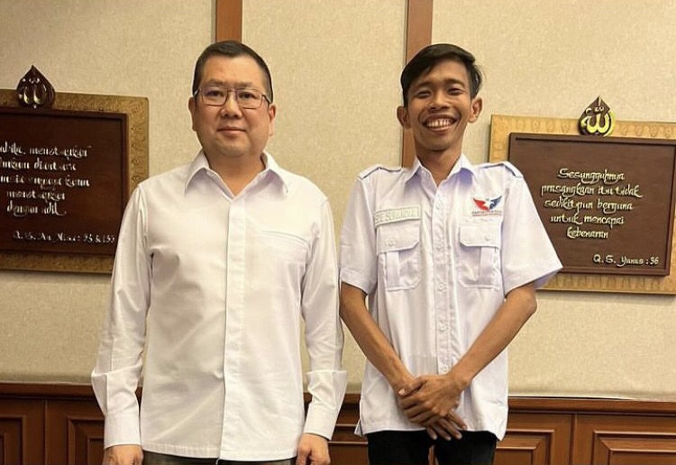 Dede Suhendar bersama Ketum Perindo  Hary Tanoesudibjo