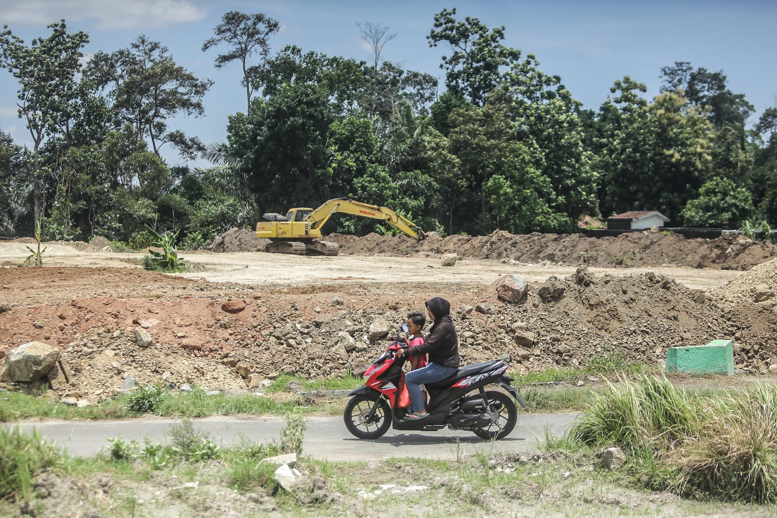 JALAN TERUS: Proyek Tol Jogja-Solo Kawasan Selomartani, Kalasan, Sleman, Kamis (22/2).
