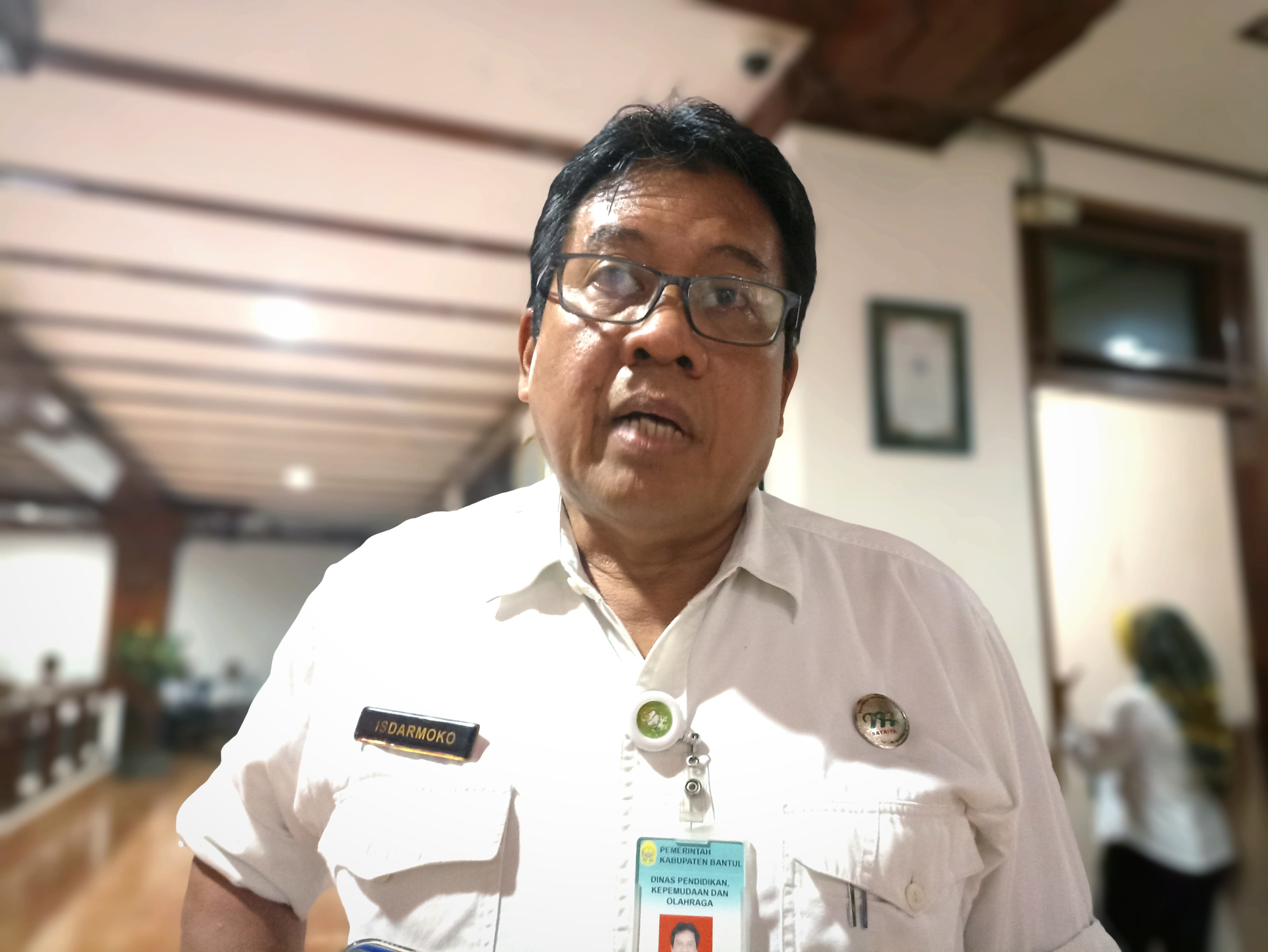 Kepala Disdikpora Bantul Isdarmoko.