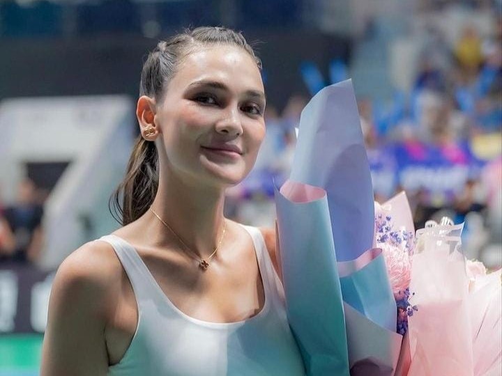 Caption Foto : Tips Cantik dan Awet Muda Ala Luna Maya (IG : lunamaya)