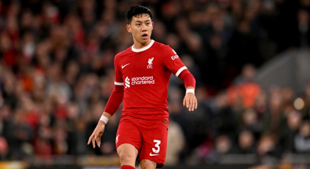 ANTUSIAS: Wataru Endo nantikan gelar pertama bersama Liverpool dan akan dipersembahkan kepada sang pelatih (liverpool)