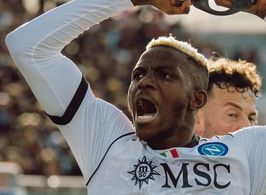 Selebrasi Victor Osimhen usai membawa Napoli ungguli Cagliari (ig officialsscnapoli)