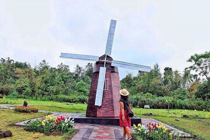 \Keindahan The World Landmark Merapi Park