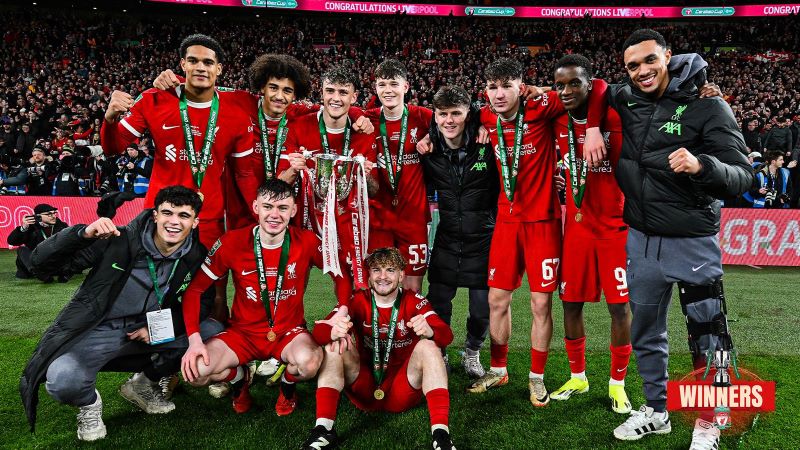 Dibalik Kemenangan Liverpool, Jurgen Klopp : Pemain muda layak di beri kepercayaan!  Caption Foto : Academy Liverpool sukses antarkan timnya raih gelar juara Piala Carabao 2024