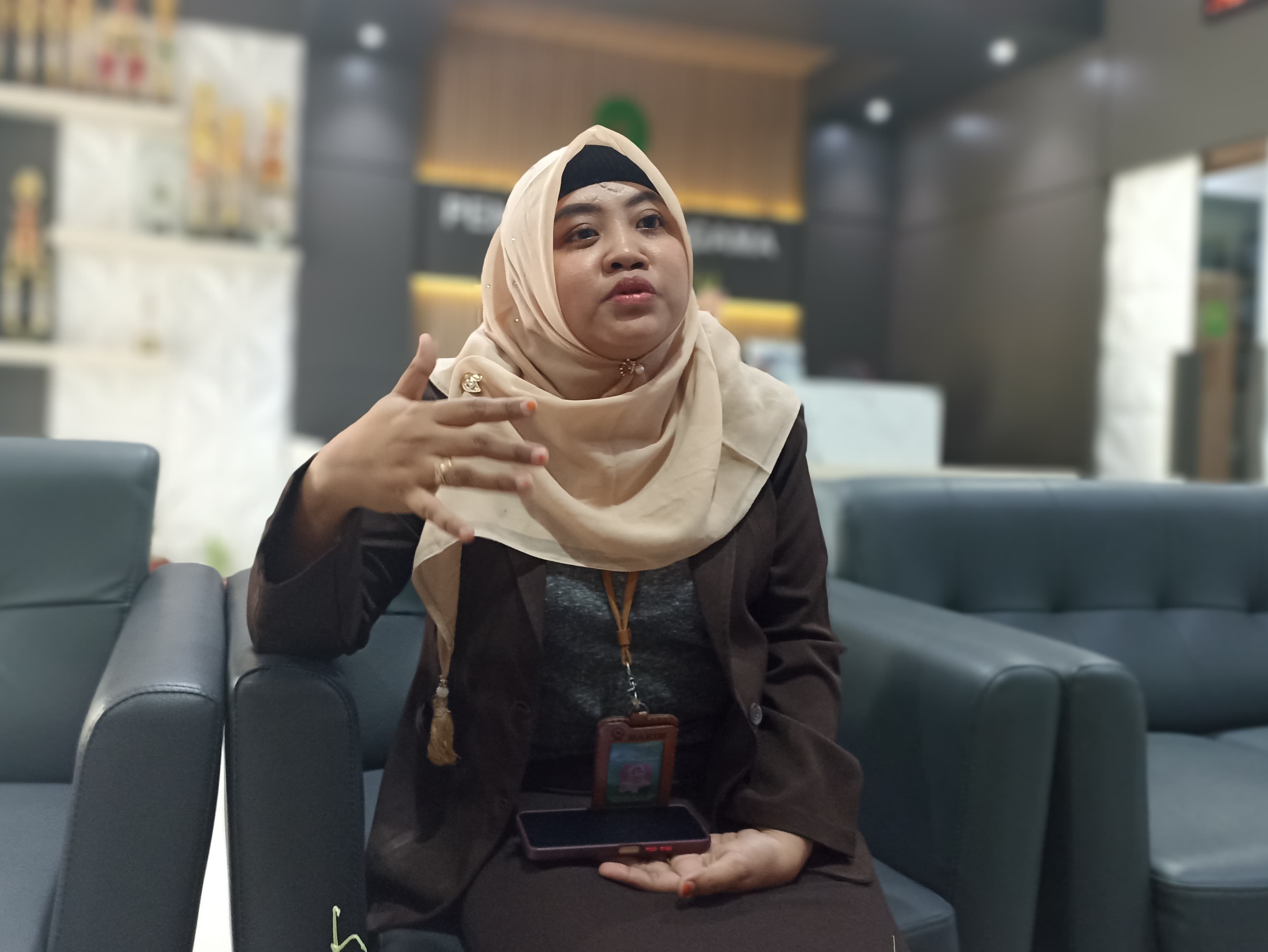 Hakim Pratama Muda Pengadilan Agama Bantul Maulina Nuril Izzati.