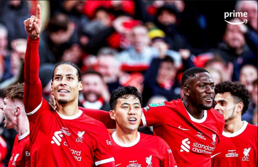 Virgil van Dijk sempat rayakan golnya ke gawang Chelsea, namun VAR menganulir gol itu