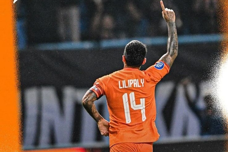 ONE: Selebrasi Stefano Lilipaly usai cetak gol ke gawang Bhayangkara FC (ig borneofc.id)