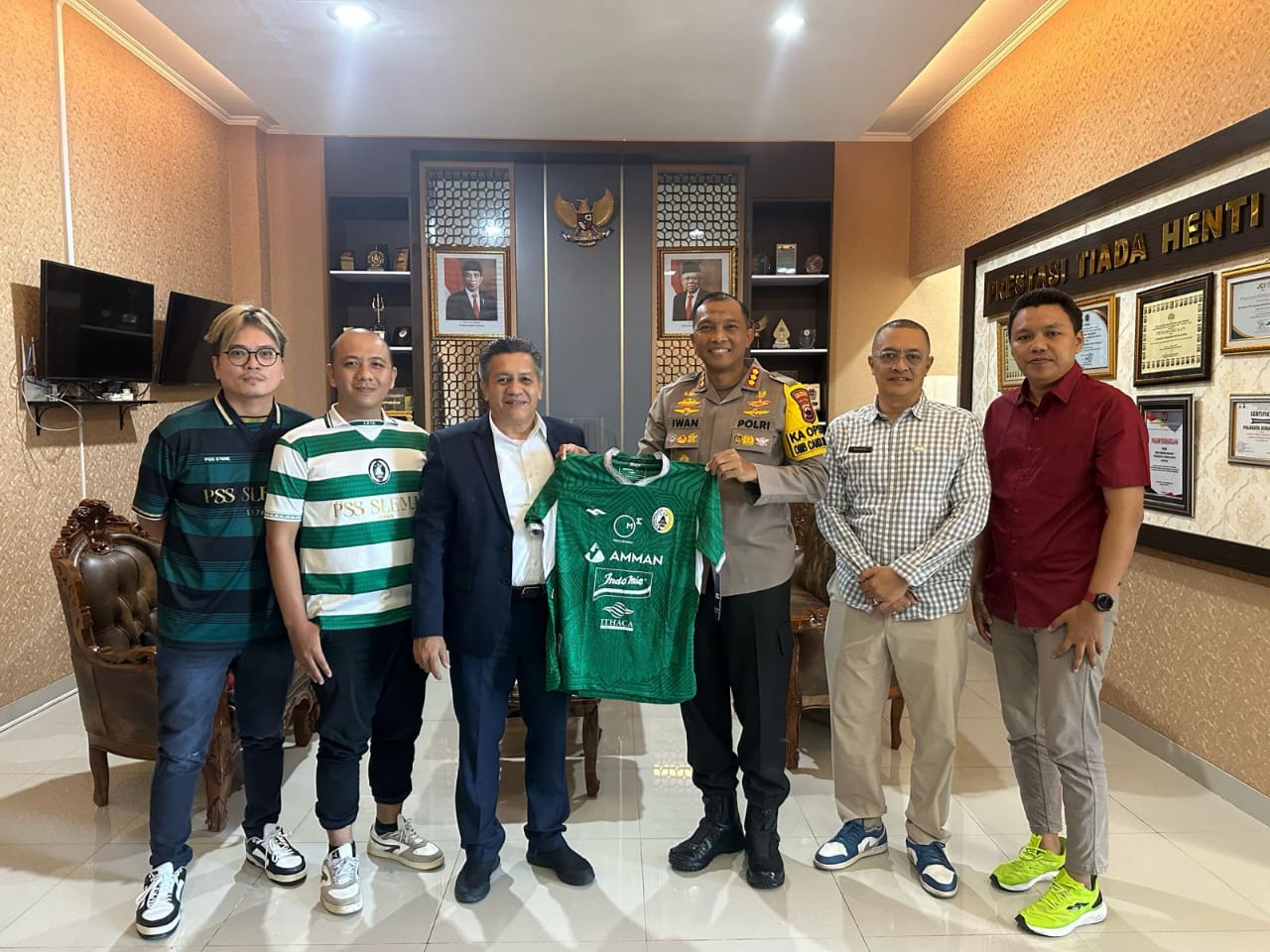 Keterangan Manajemen PSS Sleman saat mengunjungi Polresta Surakarta demi menjaga kondusifitas laga PSS Sleman kontra Persita Tangerang.