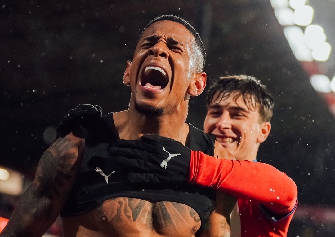LANTANG: Selebrasi Savio usai cetak brace di masa injury time bagi Girona ke gawang Rayo Vallecano (ig gironafc)