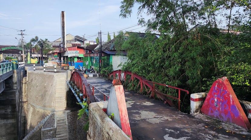 Jembatan merah gejayan
