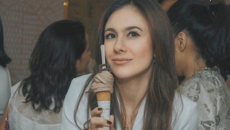 Wulan Guritno.