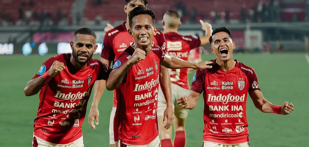 Selebrasi pemain Bali United usai cetak gol ke gawang Persis (ig baliunitedfc)