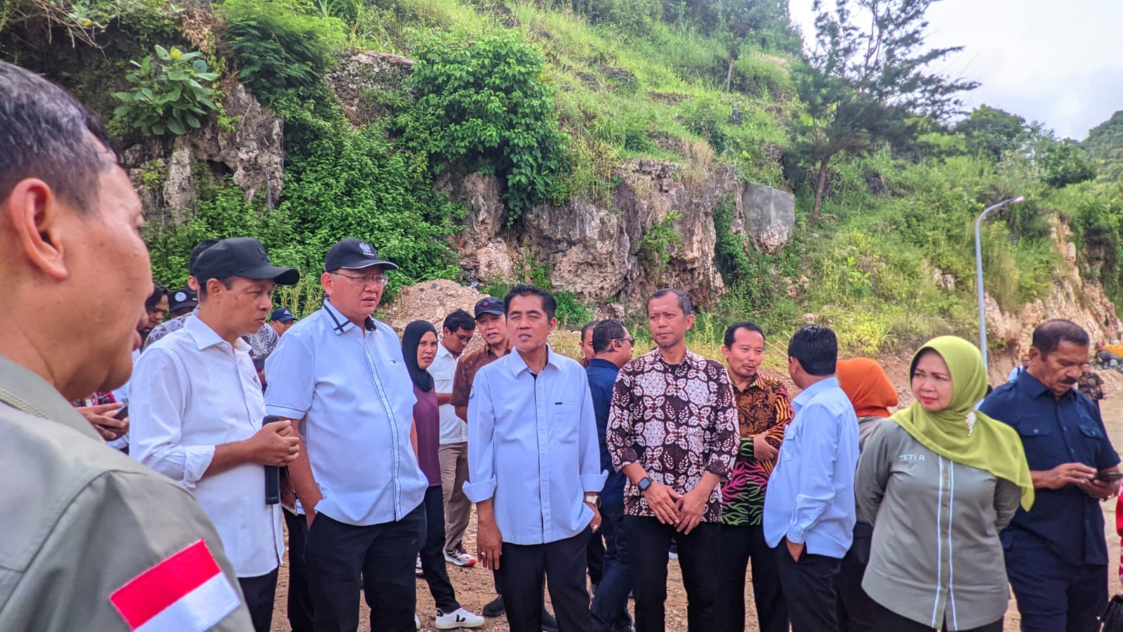 UNGGULAN: Kunjungan kerja Komisi IV DPR RI di Gunungkidul membahas keberlanjutan ekosistem Karst yang berada di sekitar usaha, Jumat (1/3).