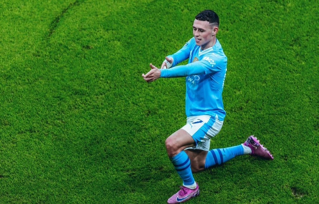Selebrasi Phil Foden usai cetak gol ke gawang Manchester United (ig mancity)