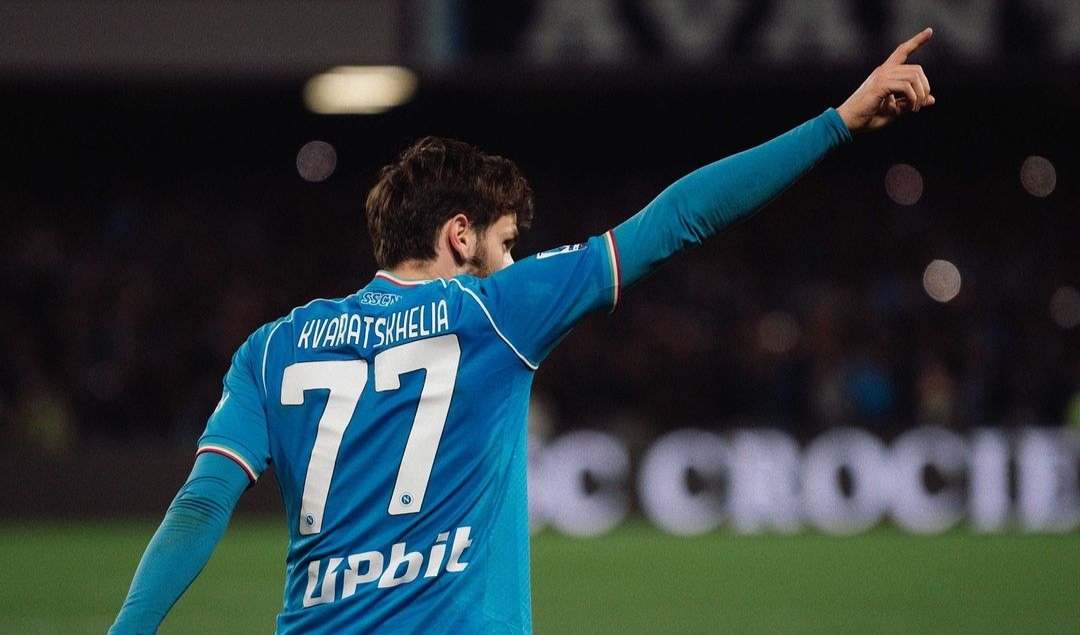 Selebrasi Khvicha Kvaratskhelia usai cetak gol ke gawang Juventus dan bawa Napoli unggul (ig officialsscnapoli)