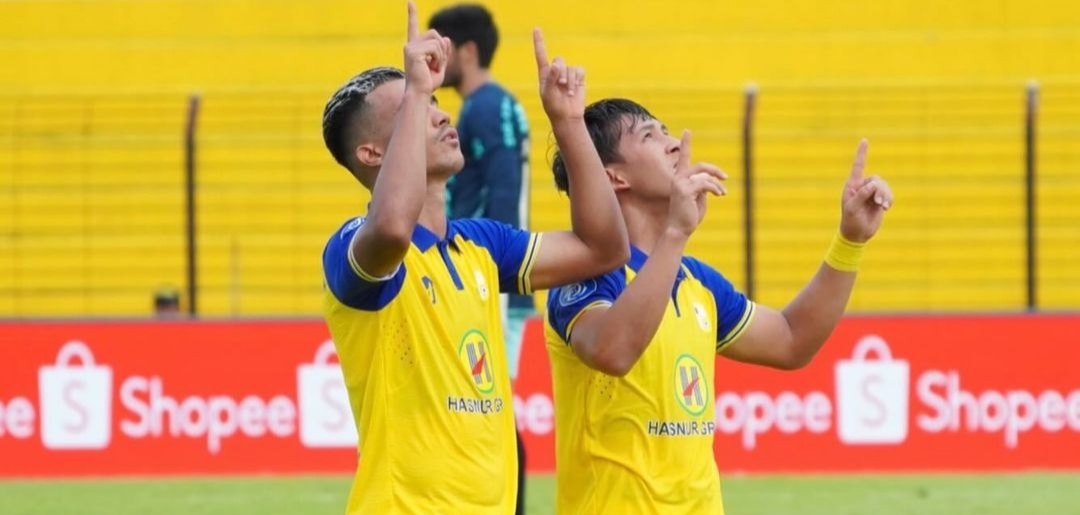 Selebrasi pemain PS Barito Putera usai jebol gawang Bali United (ig psbaritoputeraofficial)