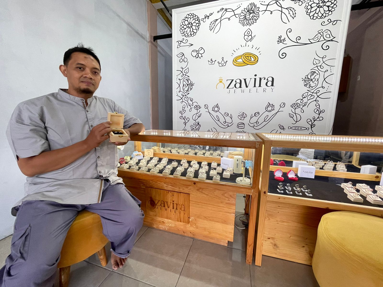 Bimo Hery Prabowo, owner Zavira Jewelry