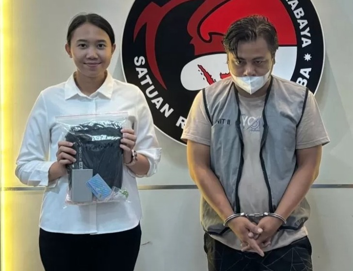 Tersangka IZ, seorang kurir sabu yang ditangkap