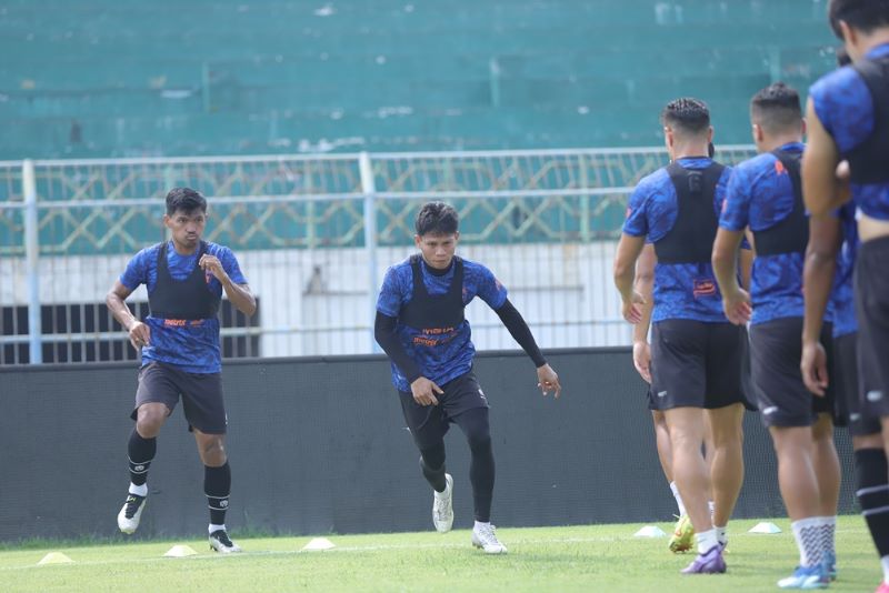 latihan Pemain Persita demi mampu kalahkan Madura United