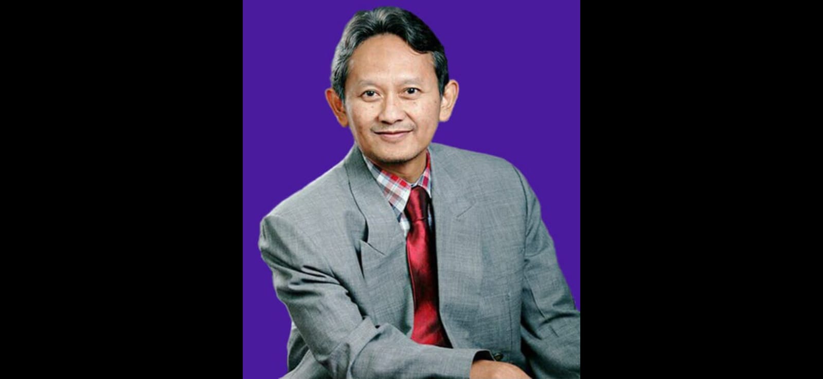 Rektor AMIKOM Prof. Suyanto