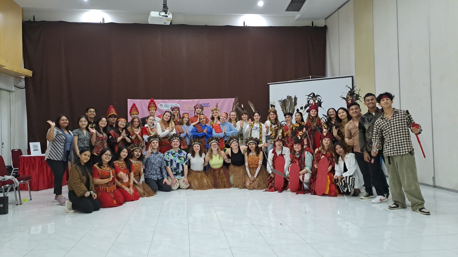 Opening Ceremony Immersion Program kerja sama antara FISIP UAJY dan Passau University.
