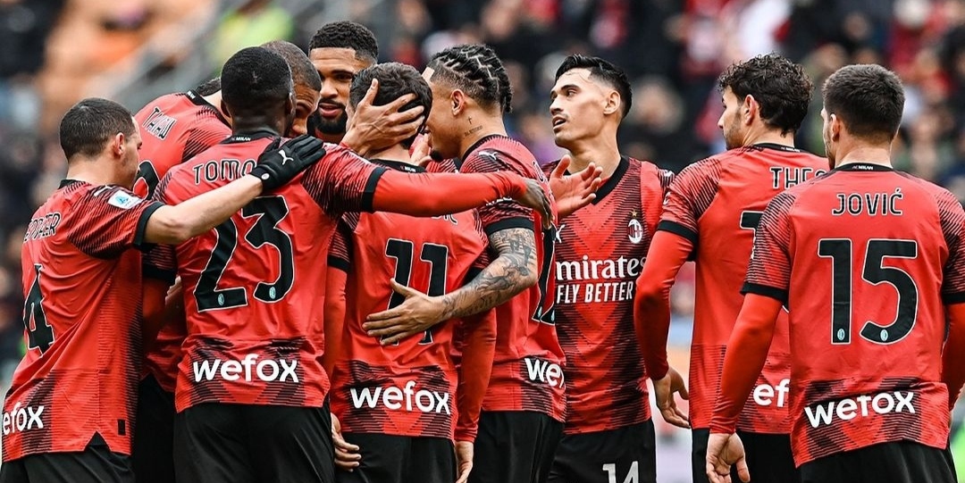 Selebrasi penggawa AC Milan usai Christian Pulisic cetak gol ke gawang Empoli (ig acmilan)