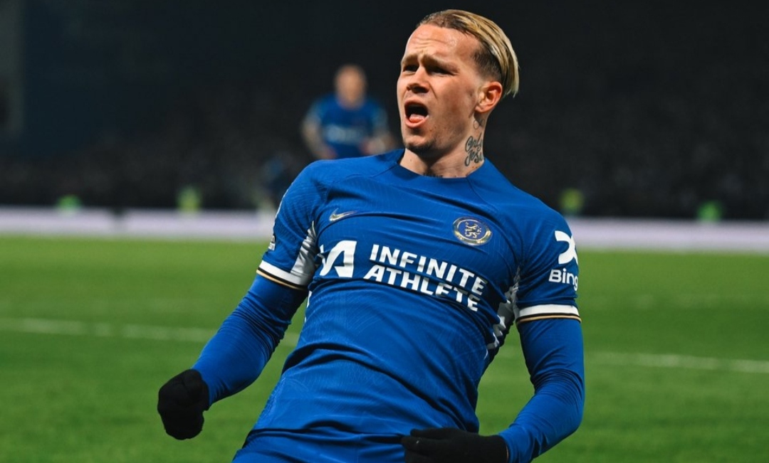 Selebrasi Myhkaylo Mudryk usai cetak gpl ke gawang Newcastle United