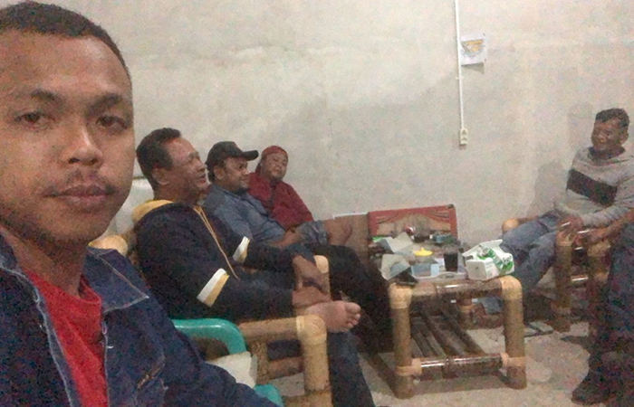 Kunjungan Angga di pertemuan warga saat masa kampanye. (Dokumentasi Angga Pratama Untuk Radar Jogja)