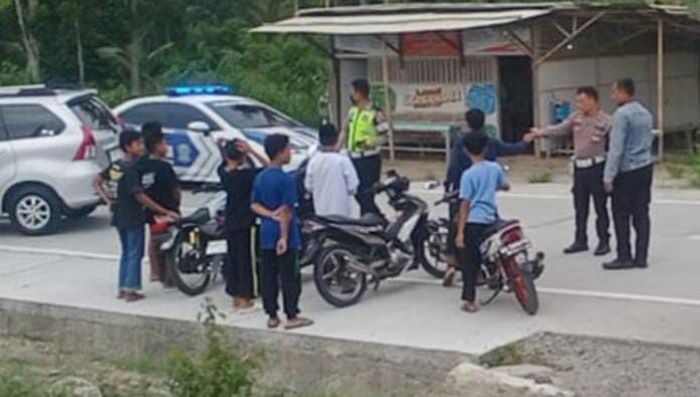 TINDAK TEGAS : Jajaran Polres Kebumen mengamankan sekelompok pemuda yang diduga akan melakukan aksi balap liar di jalan pantai selatan.