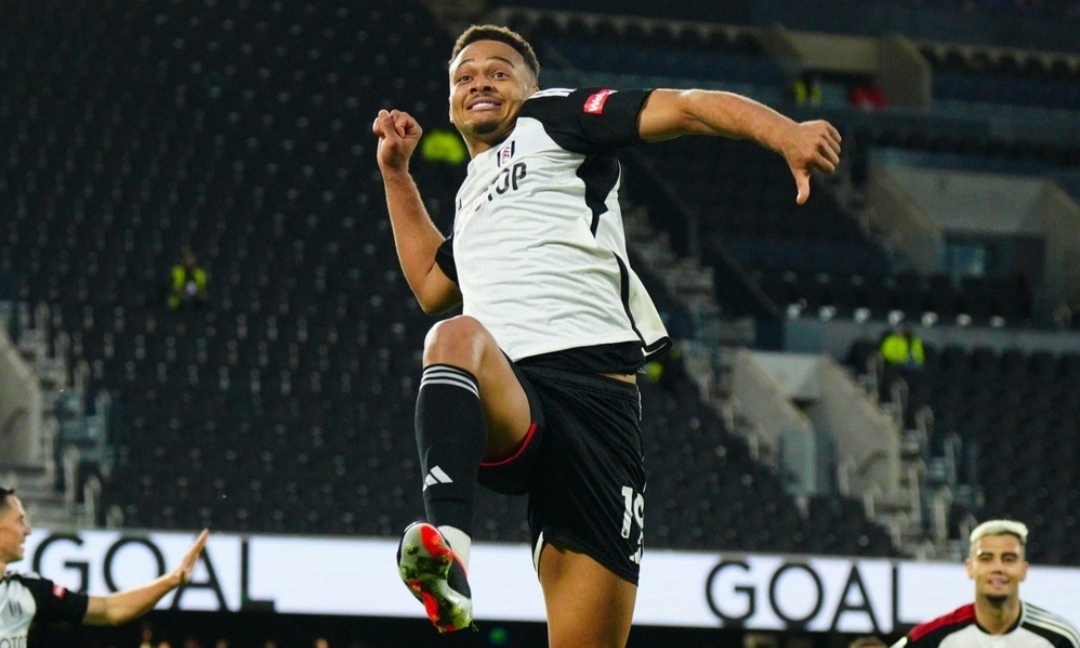 Selebrasi Rodrigo Muniz usai cetak gol keduanya ke gawang Tottenham Hotspurs kig fulhamfc)