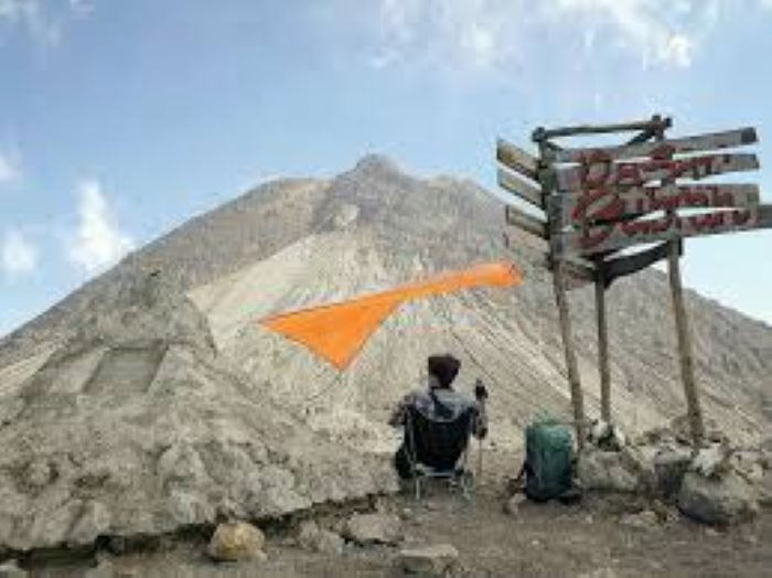 Pasar Bubrah yang konon katanya berada di Gunung Merapi