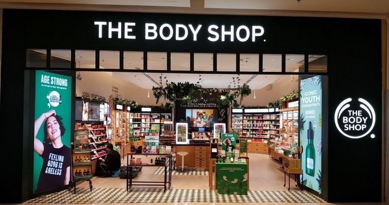 Puluhan gerai The Body Shop di Inggris dan Kanada ditutup.