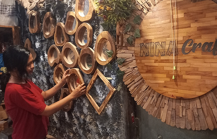 Gambar hasil ukiran di Nina Craft.Khairul Ma