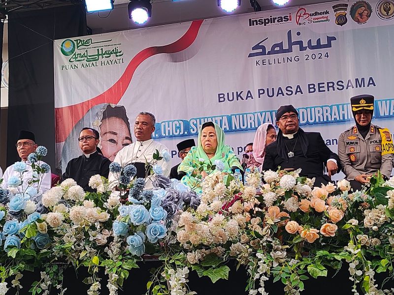 Sinta Nuriyah, Istri KH Abdurahman Wahid alias Gus Dur saat menghadiri acara buka bersama di Gereja Paroki Santa Maria Bunda Penasihat Baik Wates, Kamis (21/3/2024).