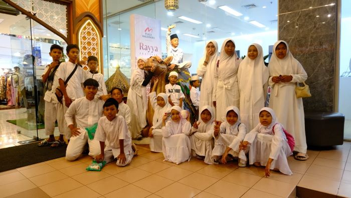 Plaza Malioboro dan Malyabhara Hotel mengundang anak-anak panti asuhan dari Sahabat Yatim Yogyakarta