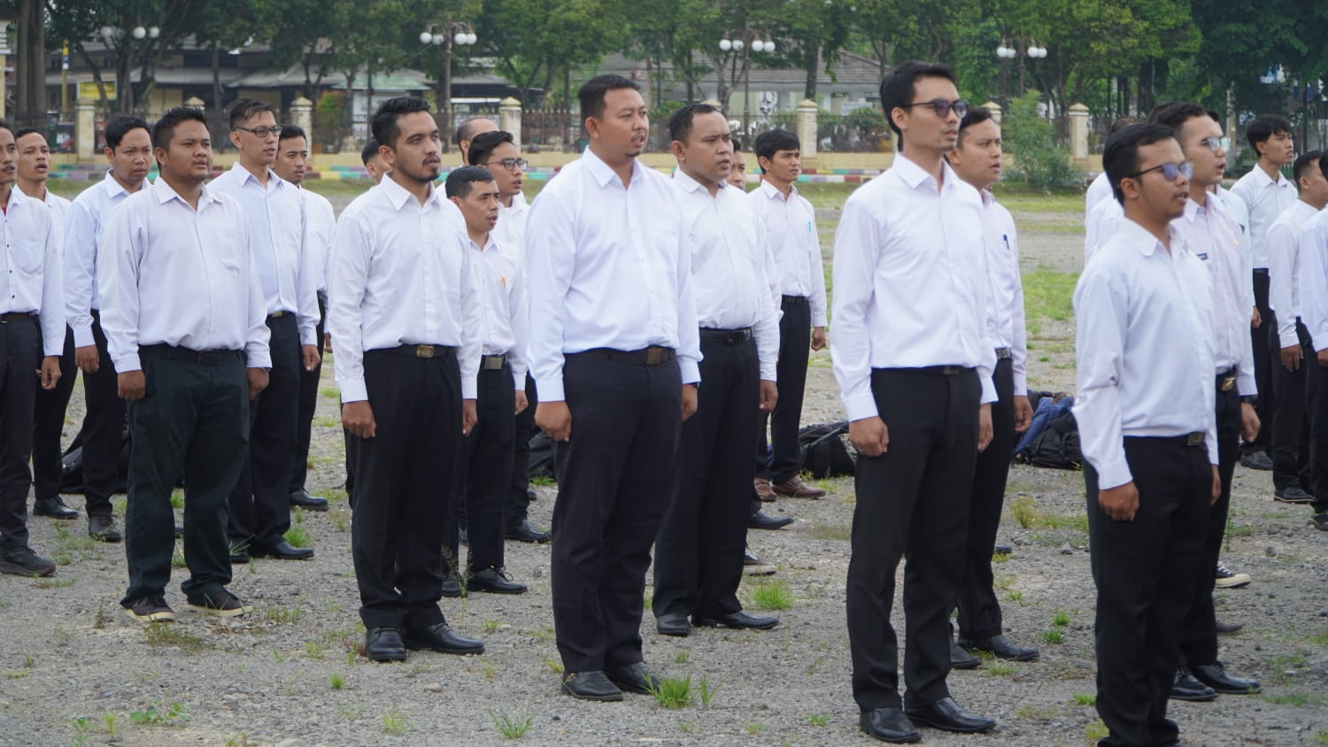 KOMITMEN: Pengangkatan 361 P3K Pemkab Gunungkidul di Alun-Alun Kota Wonosari.