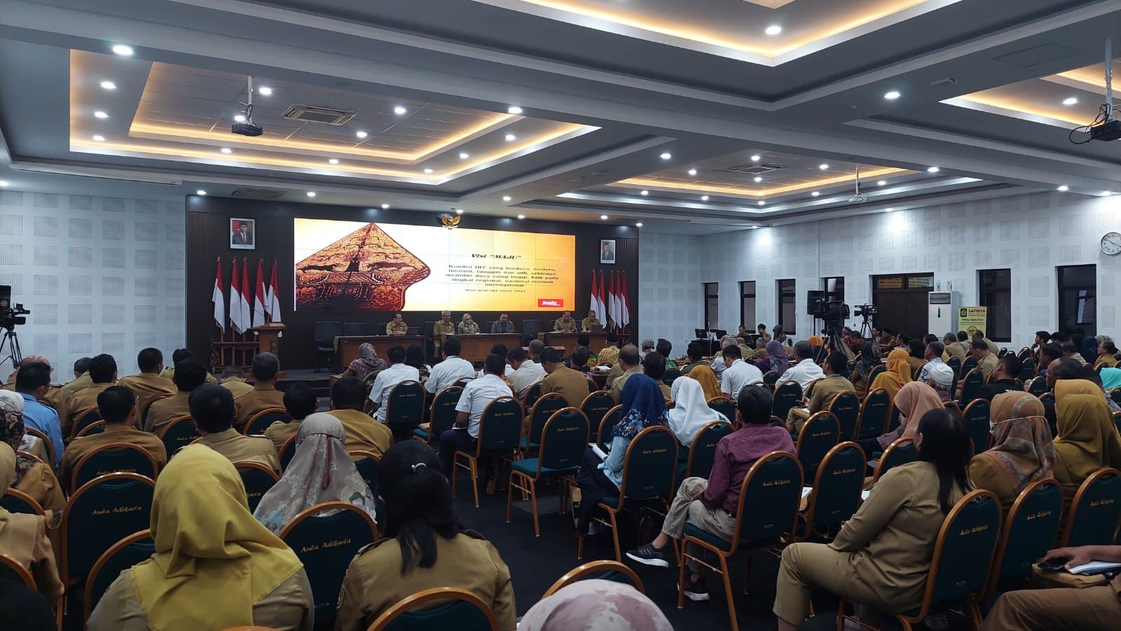 SEPAKAT: Musrenbang yang diikuti oleh berbagai unsur, untuk memastikan RPJPD di Aula Adikarta, Sekretariat Daerah (Setda) Kulon Progo. (Anom Bagaskoro/Radar Jogja)
