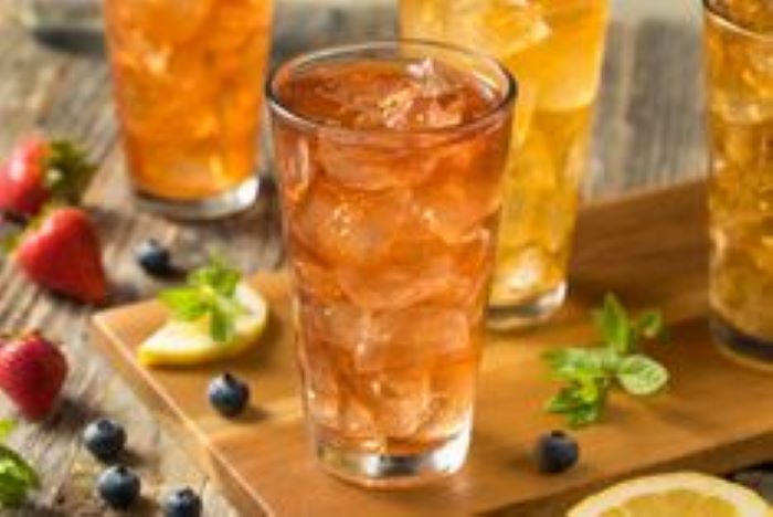 Minum es saat berbuka puasa ternyata berbahaya