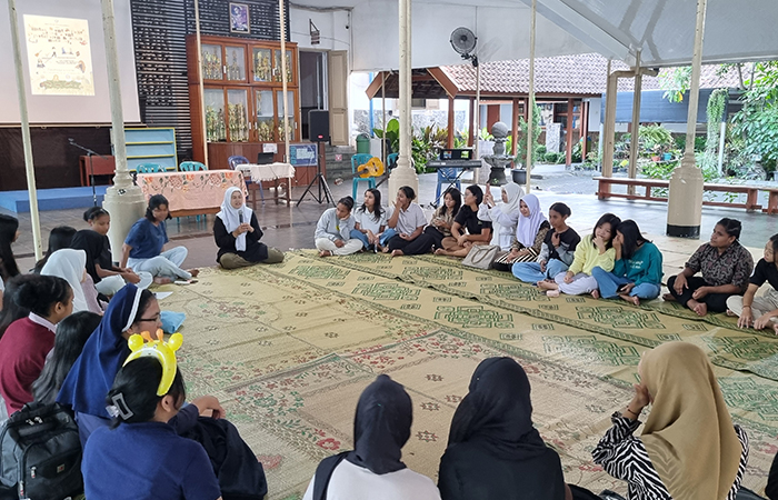 INDAH: Buka puasa bersama lintas iman yang diinisiasi SMP Stella Duce 2 Jogja,(28/3).