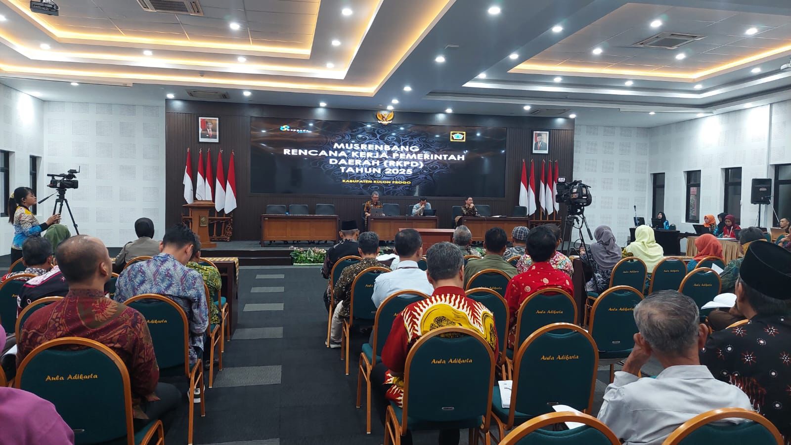 SIAP: Musrenbang RKPD 2025 yang diikuti sejumlah lapisan masyarakat. (Anom Bagaskoro/Radar Jogja)