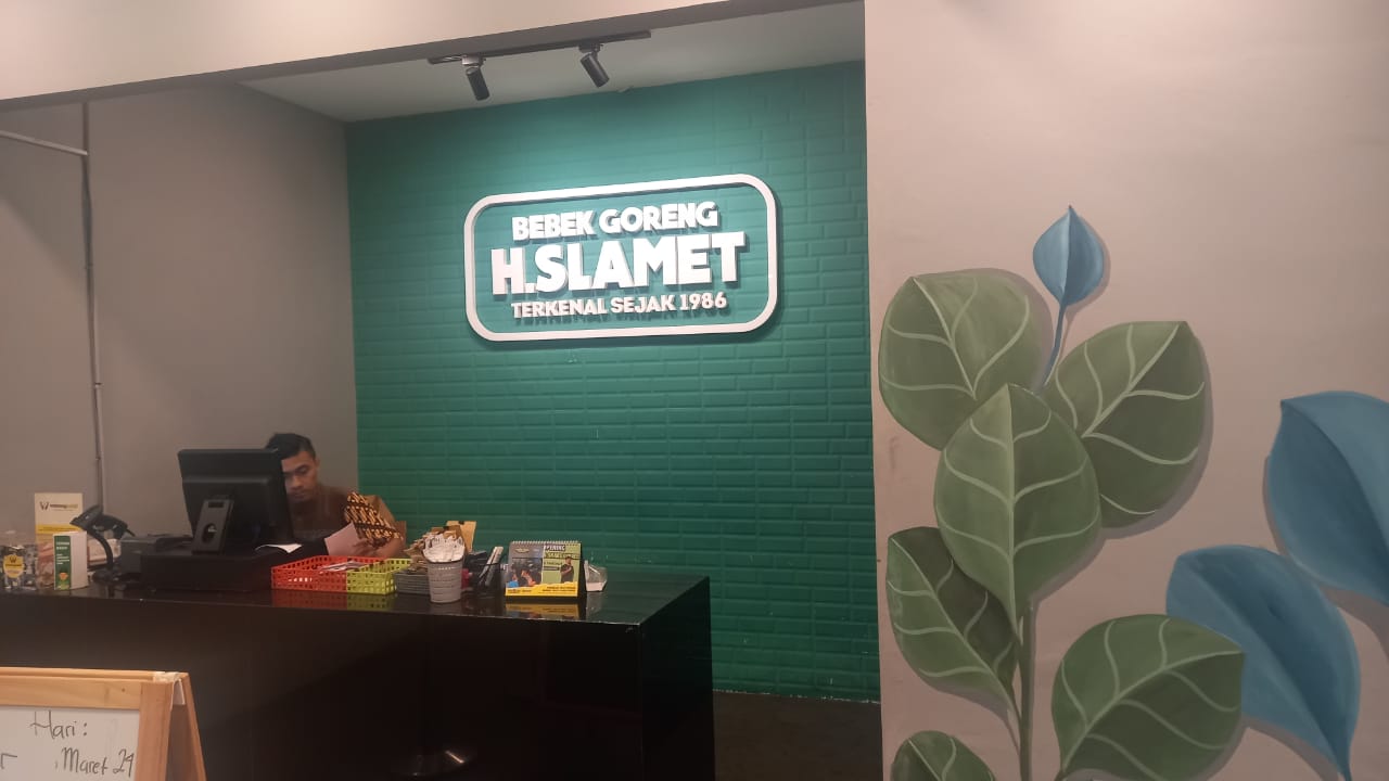 Bebek Goreng H Slamet
