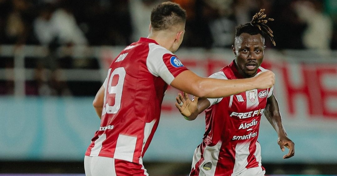 TOSSS: Selebrasi Moussa Side bersama David Gonzales usai jebol gawang Rans Nusantara (ig persisofficial)