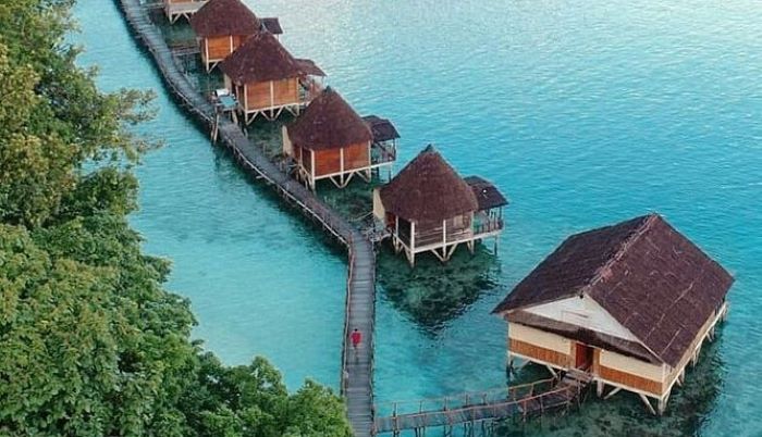 Keindahan Pantai Ora