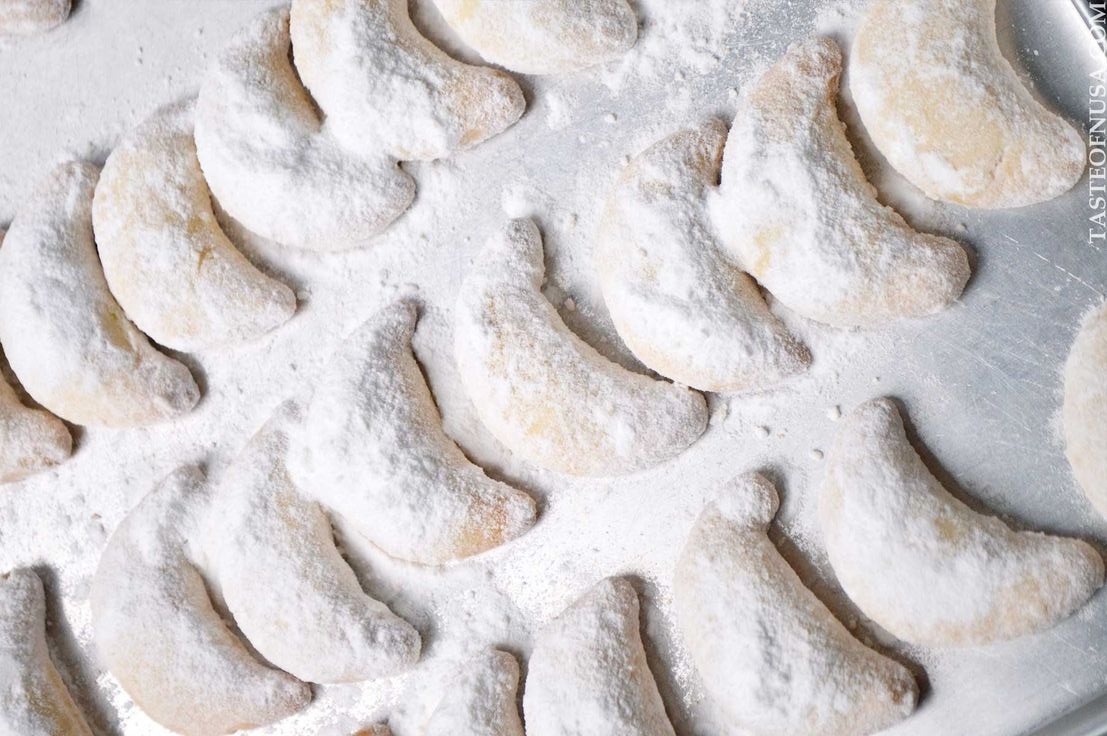 Kue putri salju yang wajib ada di meja saat ramadhan