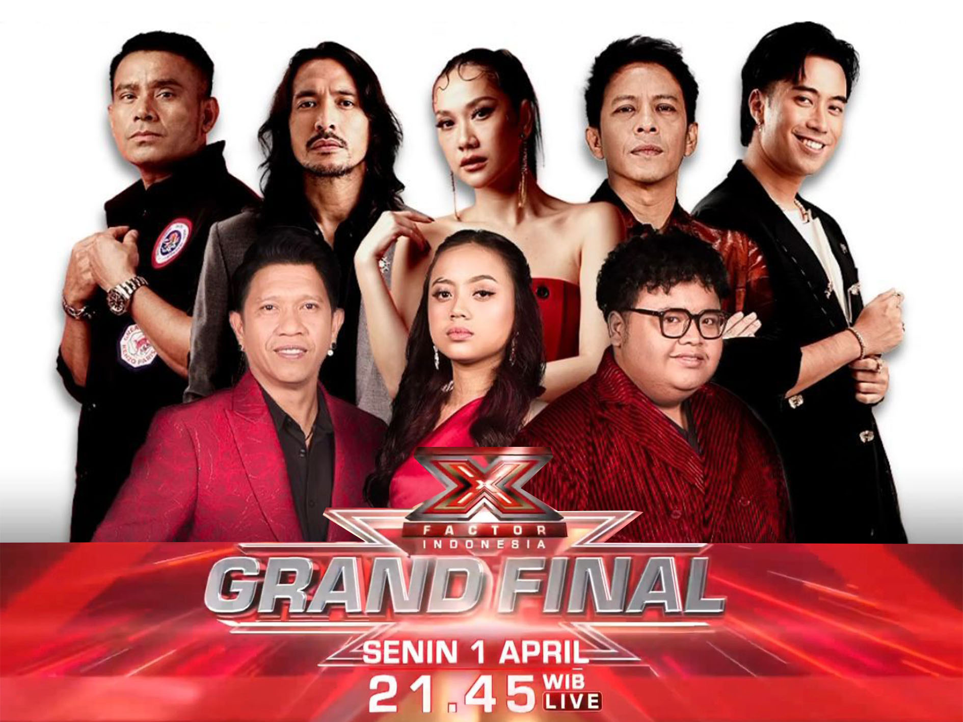 Tiga Grand Finalis X Factor Indonesia, Kris Tomahu, Princessa Alicia dan Peter Holly dan para juri.