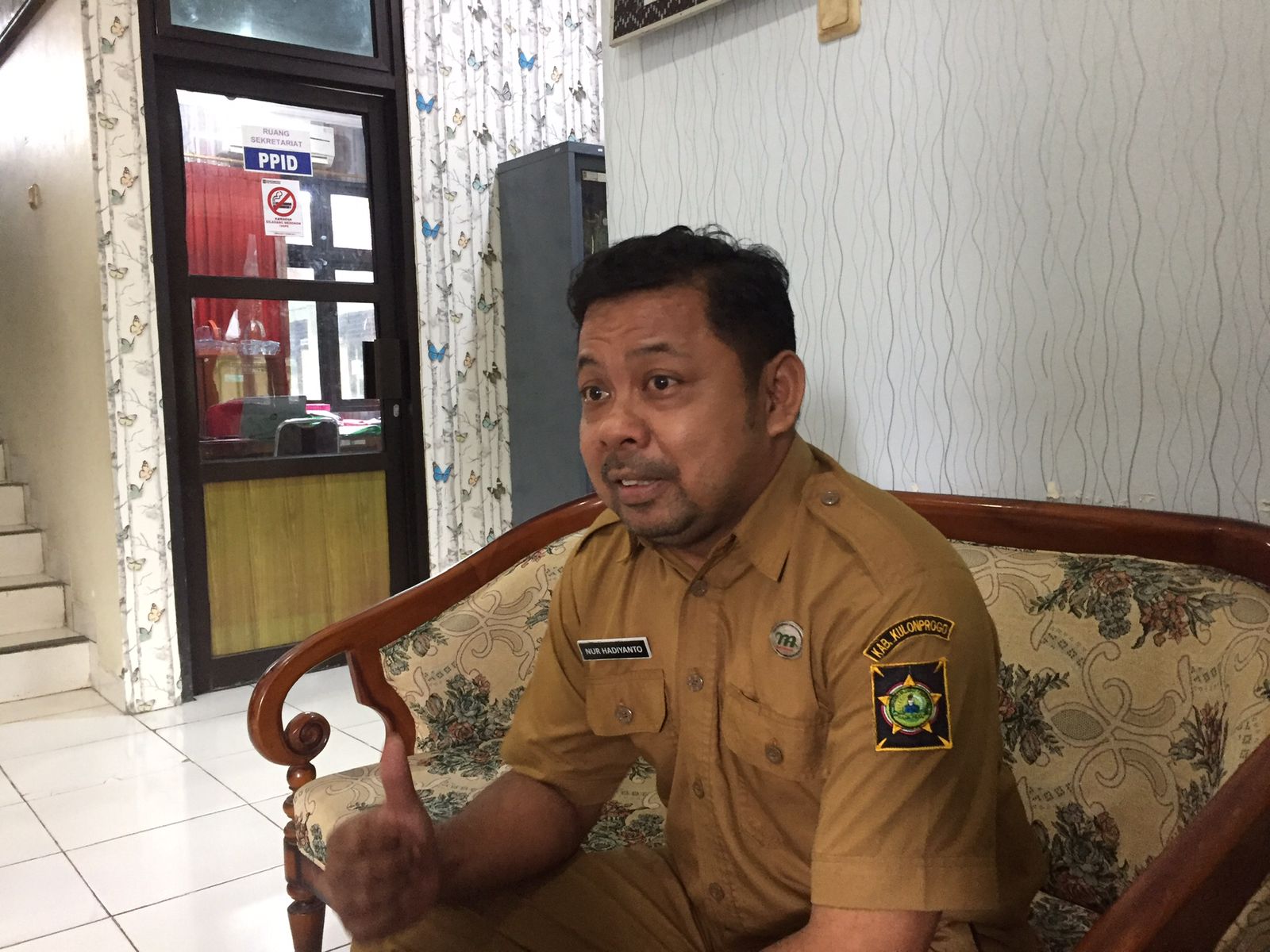 KAJI: Sekretaris Dinas Pendidikan, Pemuda, dan Olahraga Kabupaten Kulon Progo Nur Hadiyanto, saat ditemui di ruang kerjanya, Senin (1/4).