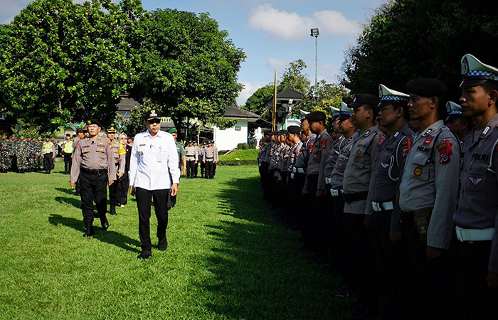 SIAGA: Gelar Pasukan Operasi Ketupat Progo Jogja 2024 di Balai Kota Jogja, (3/4).