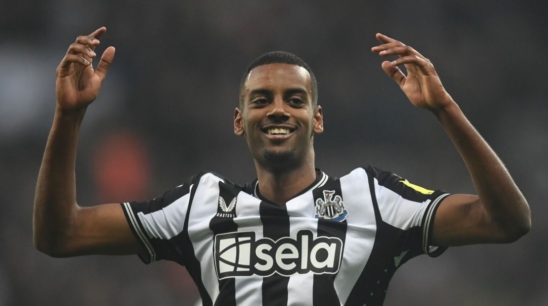 FOKUS: Selebrasi Alexander Isak setelah membawa Newcastle United ungguli Everton (ig nufc)