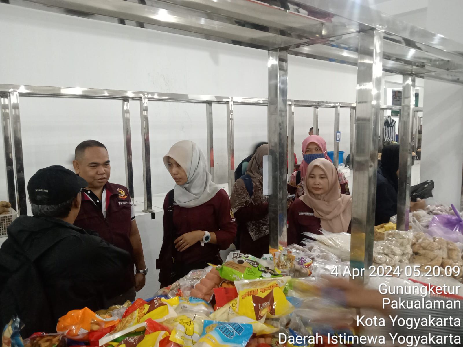 Satpol PP Kota Jogja Mendapati Penjual Daging Sapi Melanggar Aturan di Pasar, Penjual Sudah Berulang Kali Melanggar, Tetapi Tetap Ngeyel